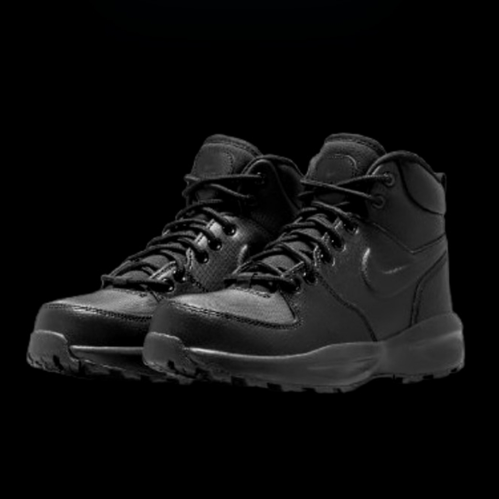 Nike Manoa 17 Boots Kids Size 7Y/Womens 8.5 Triple Black